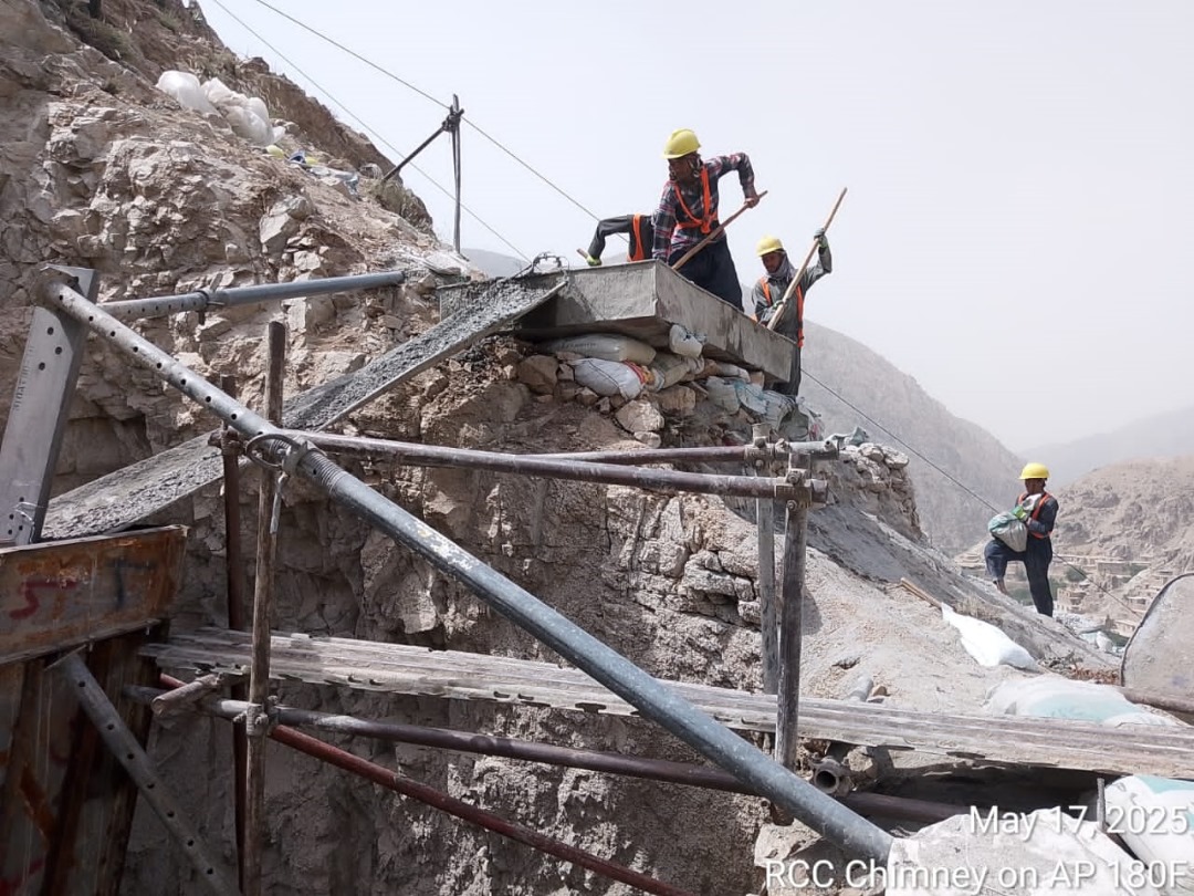 CASA 1000 LOT 3  Tower Erection